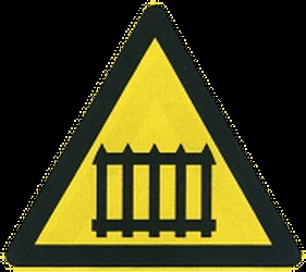 Warning for a railroad crossing with barriers.